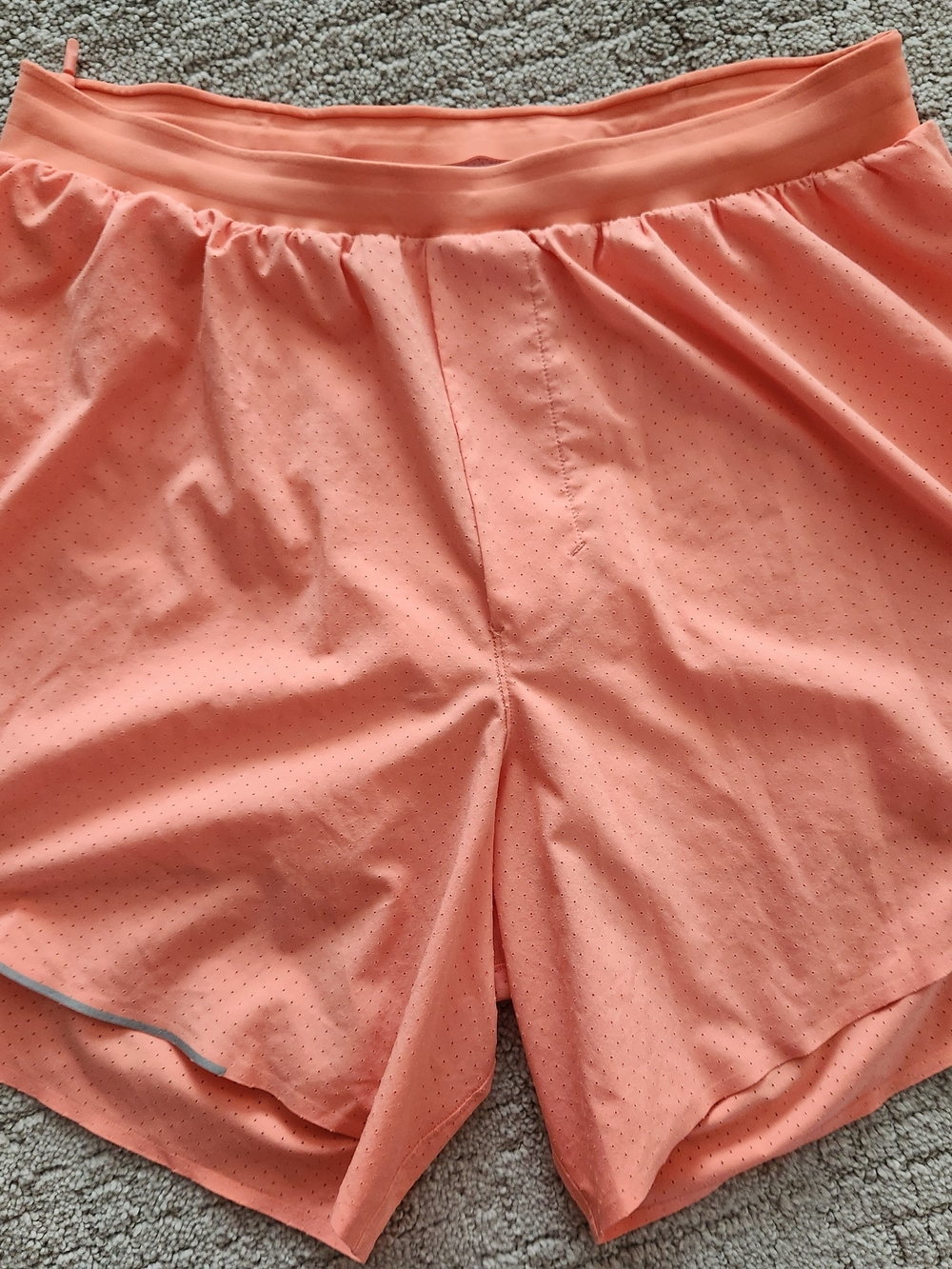 lululemon athletica Men's Fast And Free 6" Lined Shorts - Picture 4 of 5